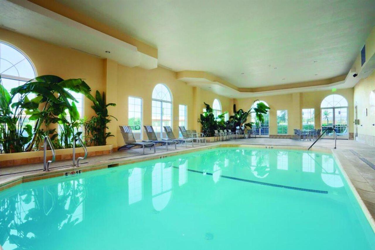 Embassy Suites By Hilton Monterey Bay Seaside Exteriör bild
