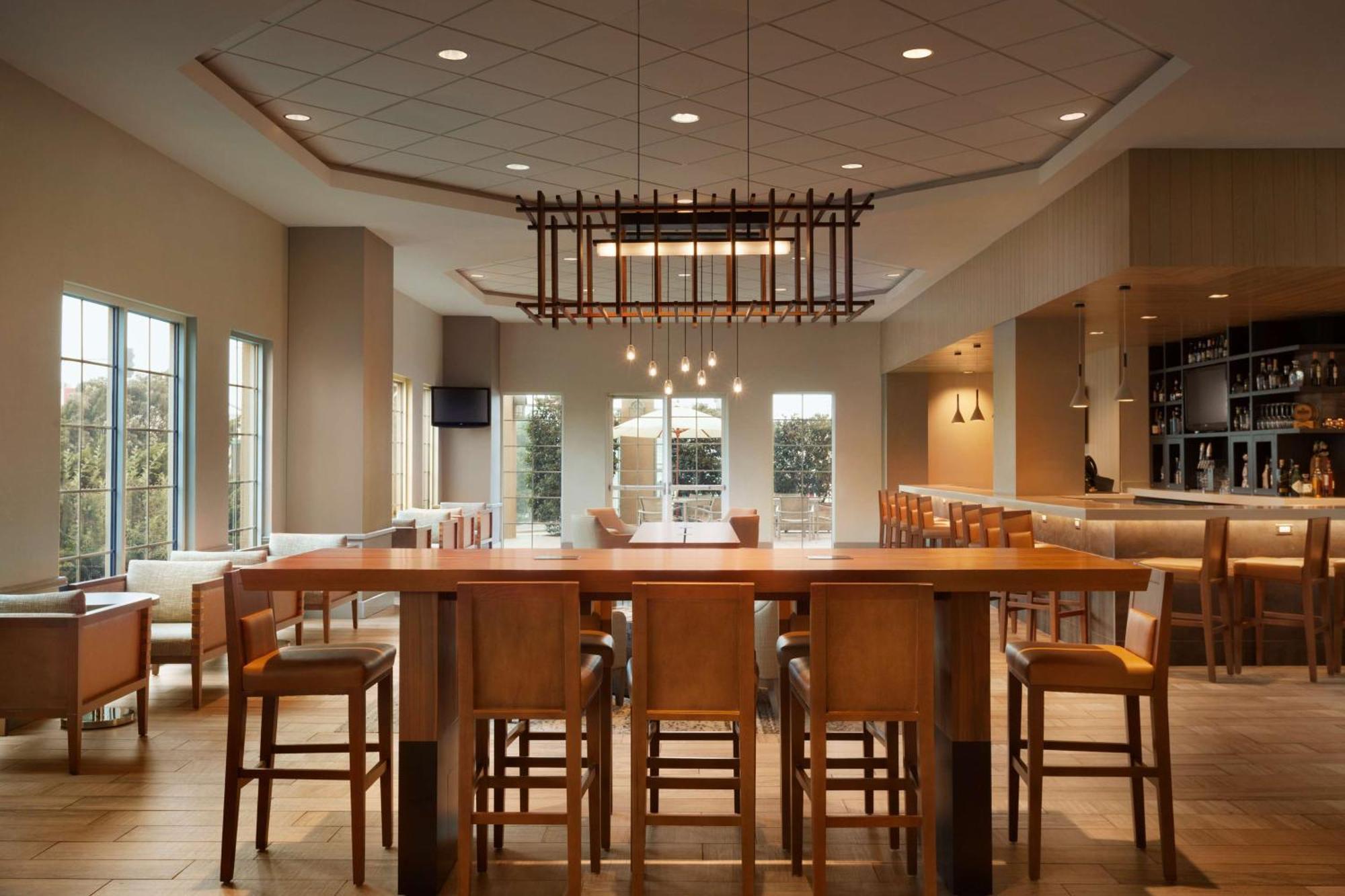 Embassy Suites By Hilton Monterey Bay Seaside Exteriör bild