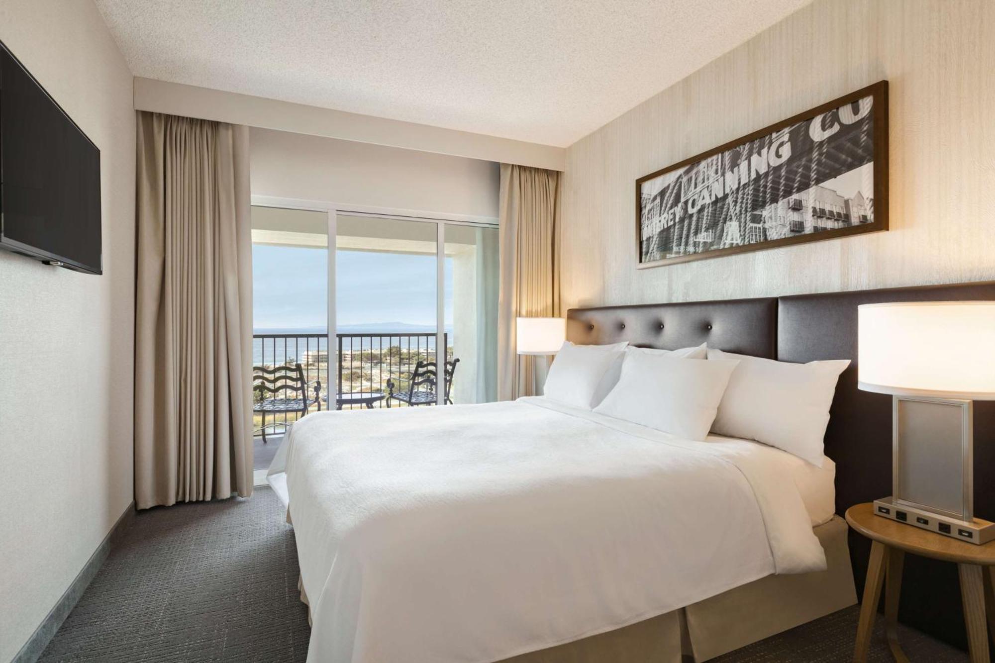 Embassy Suites By Hilton Monterey Bay Seaside Exteriör bild