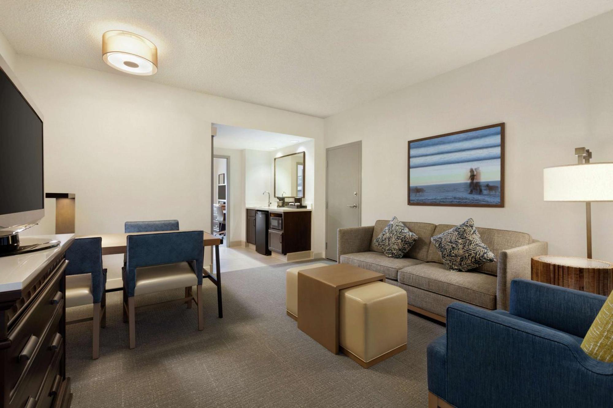 Embassy Suites By Hilton Monterey Bay Seaside Exteriör bild
