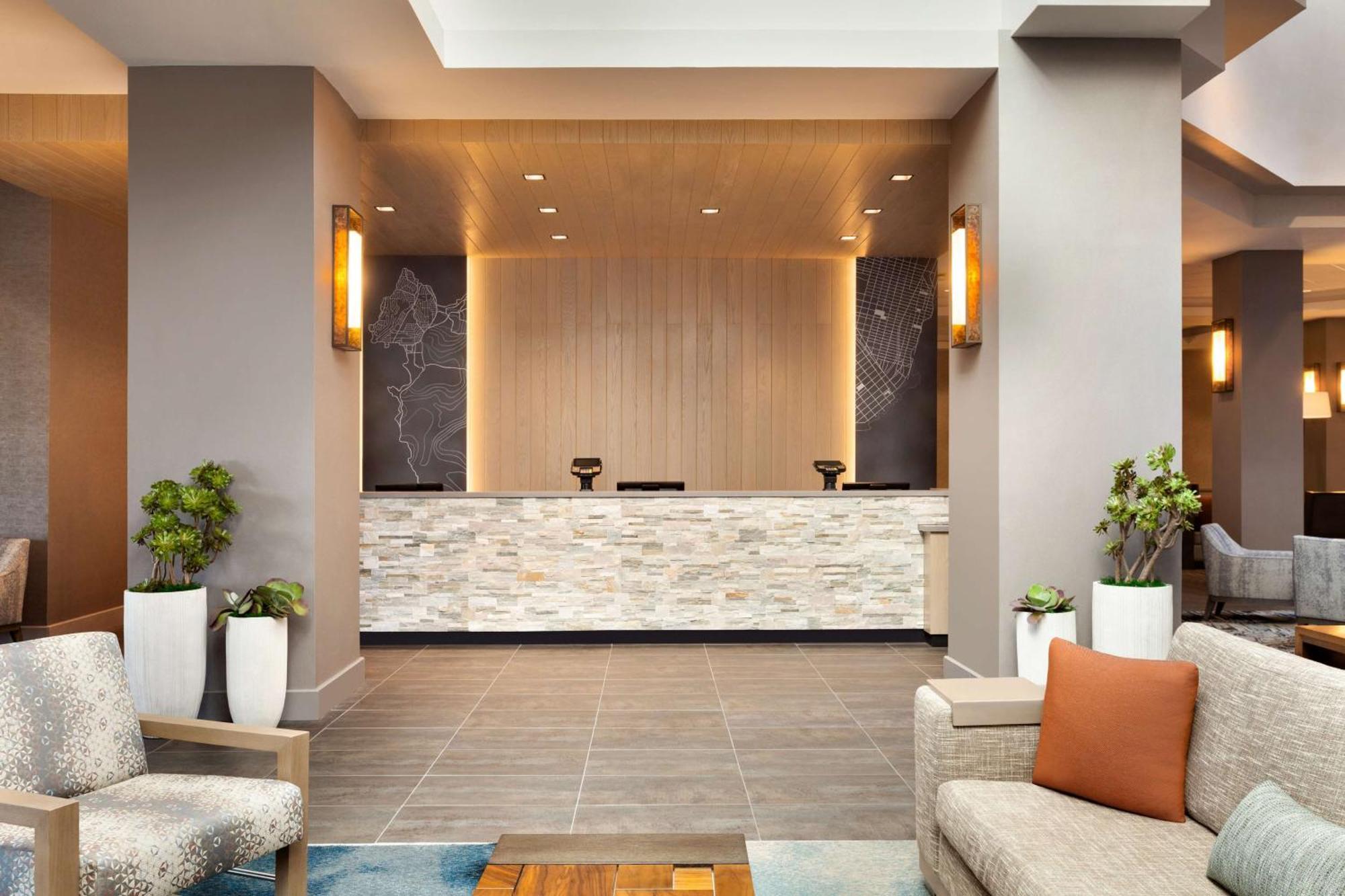 Embassy Suites By Hilton Monterey Bay Seaside Exteriör bild