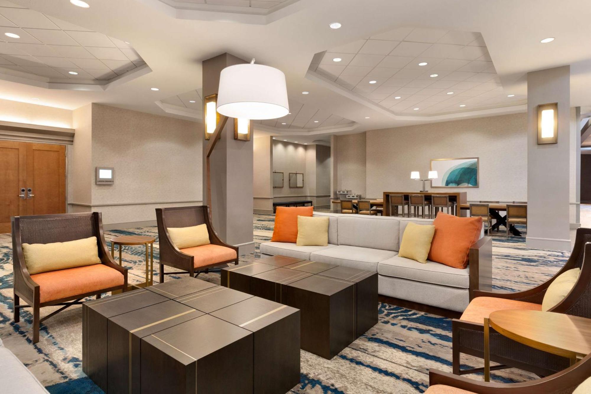 Embassy Suites By Hilton Monterey Bay Seaside Exteriör bild