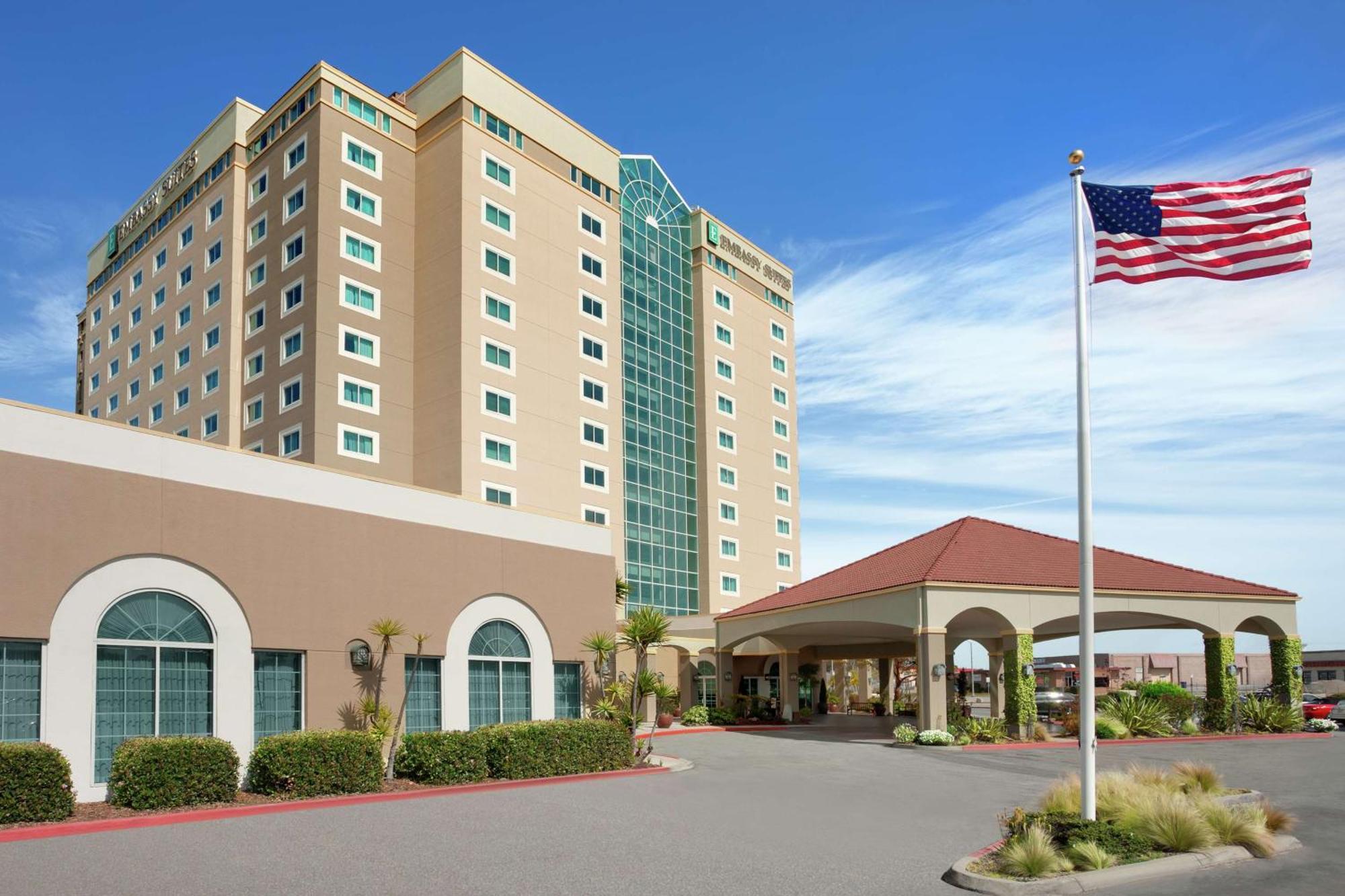 Embassy Suites By Hilton Monterey Bay Seaside Exteriör bild