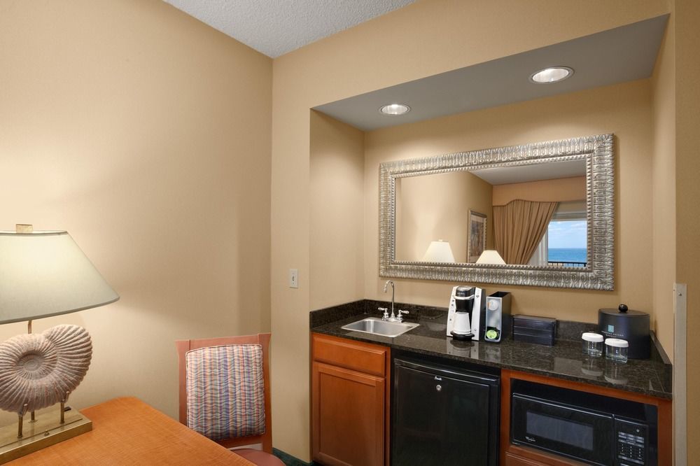 Embassy Suites By Hilton Monterey Bay Seaside Exteriör bild